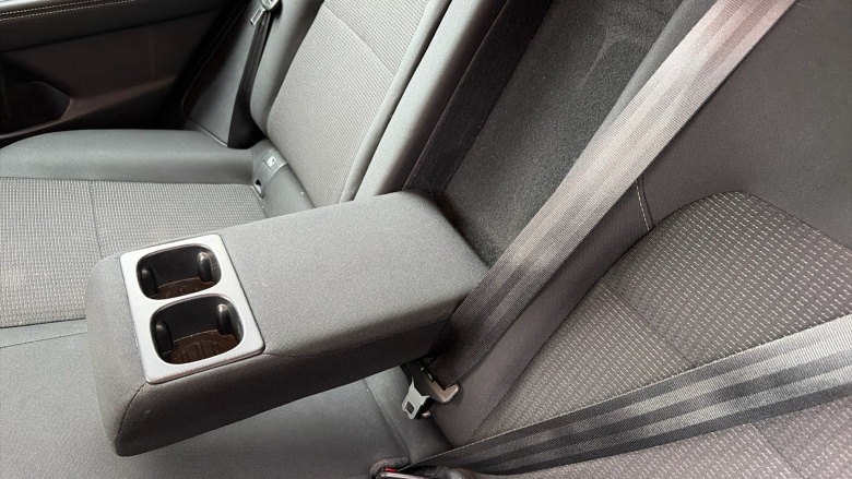 Nissan Qashqai 1.3 DiG-T MH Acenta Premium 5dr Petrol Hatchback